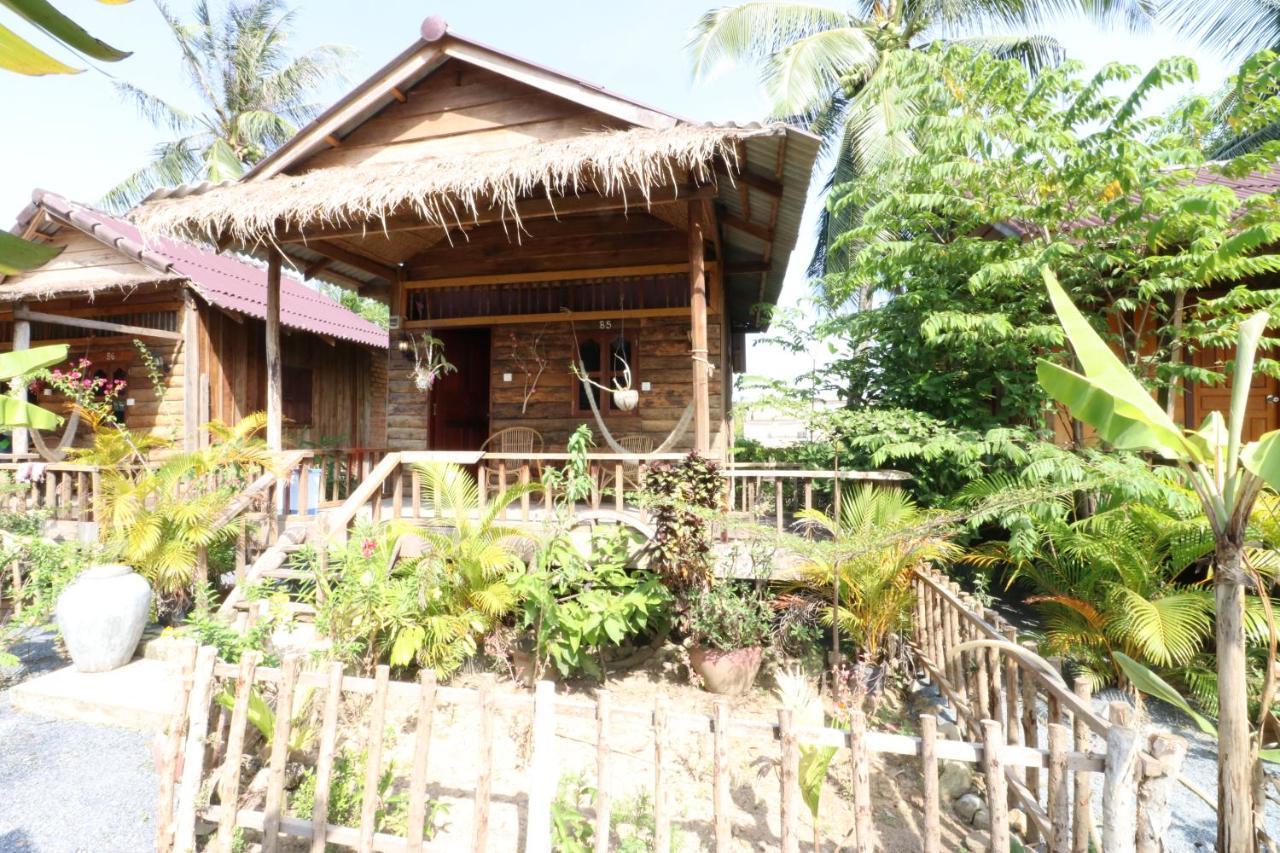Fish Island Bungalows Kampot Eksteriør bilde